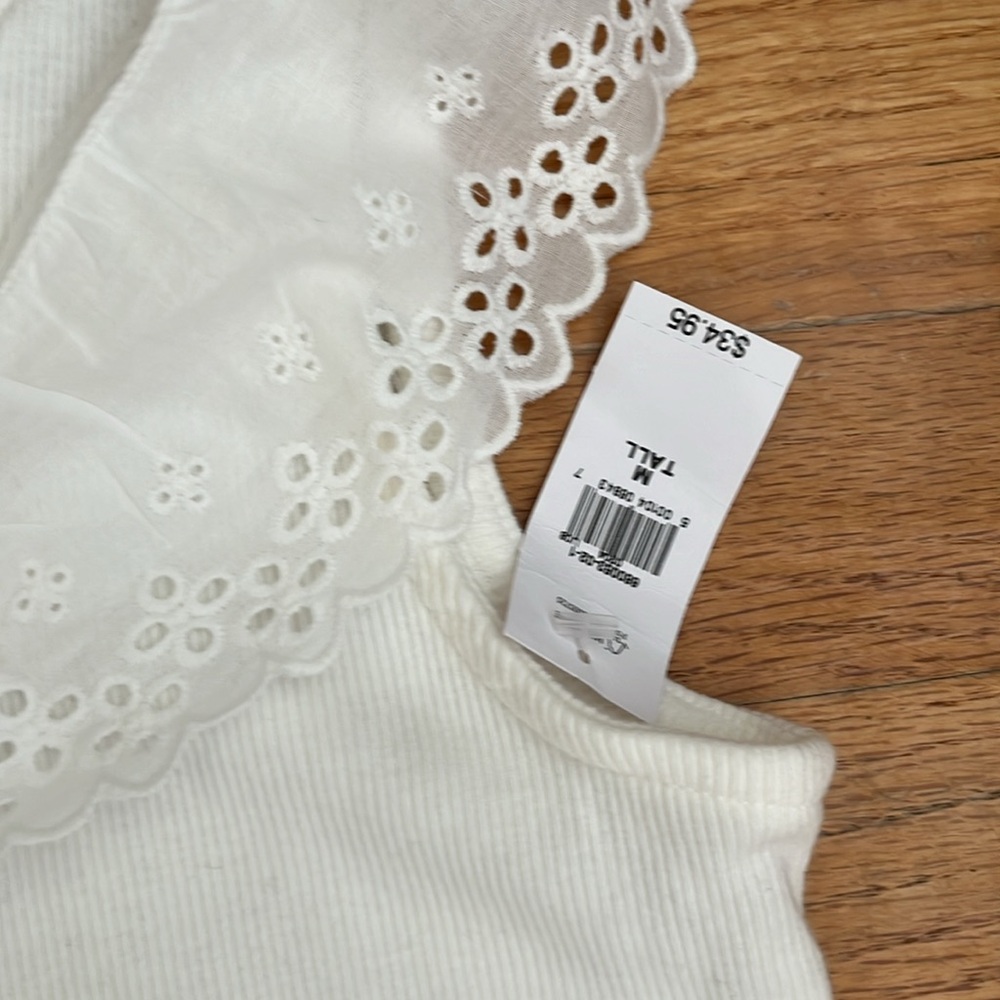 GAP Eyelet Ruffle Neck Ribbed Tank Top - Picture 8 of 13